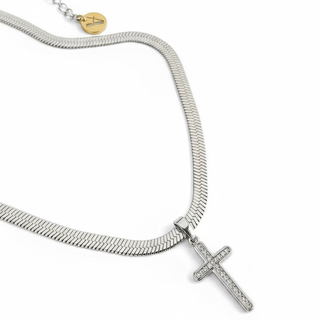 Cadena Snake con Colgante de Cruz Color Plata - Vanytel