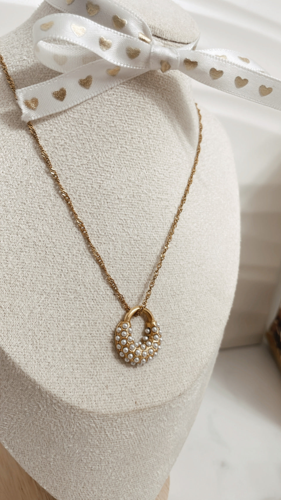 Paris Chain, Pearl Padlock Pendant, Gold Stainless Steel - Vanytel