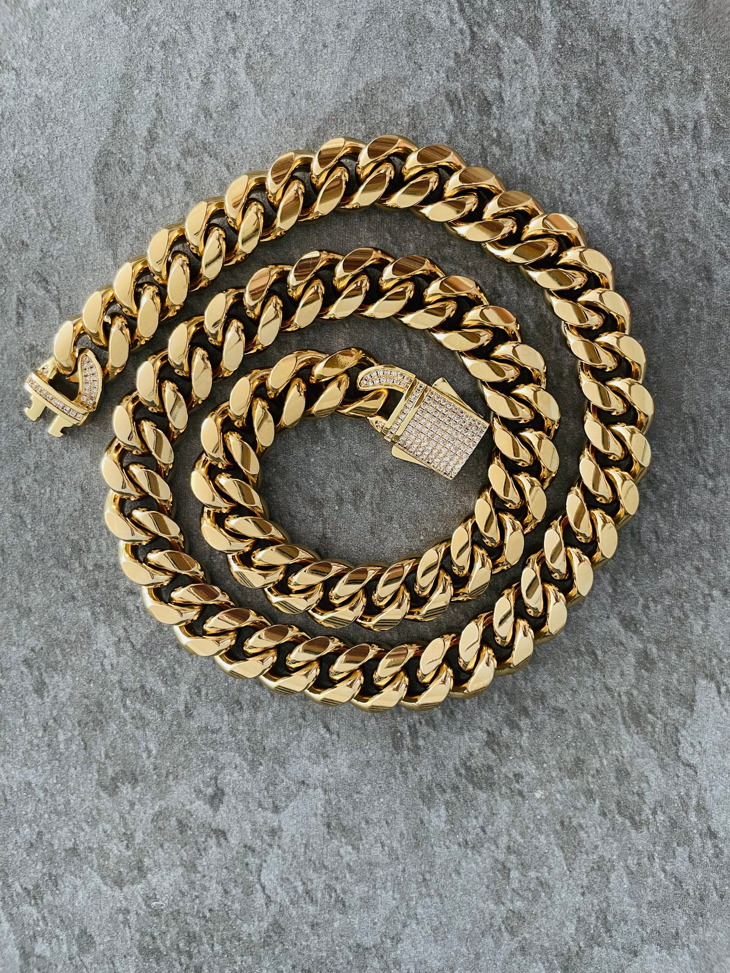 Cubana con Cierre en Zirconia Cúbica - Vanytel