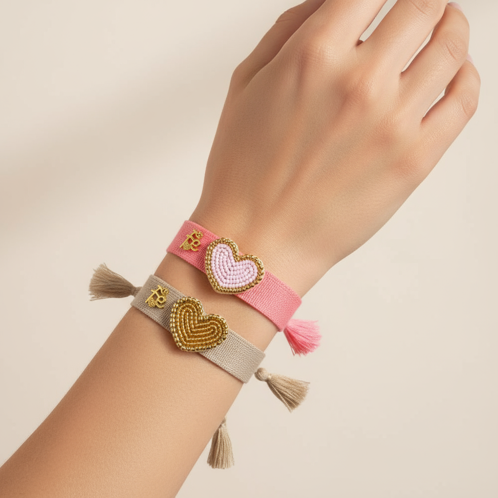 Pulseras artesanales  Vanytel en modelo, joyería con propósito
