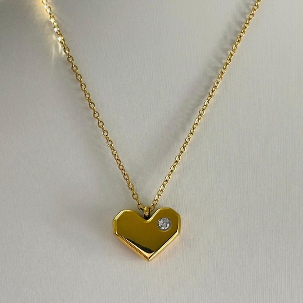Collar Tiny Heart Dorado con Zirconia en Acero Inoxidable para Mujer | Vanytel - VANYTEL - Vanytel