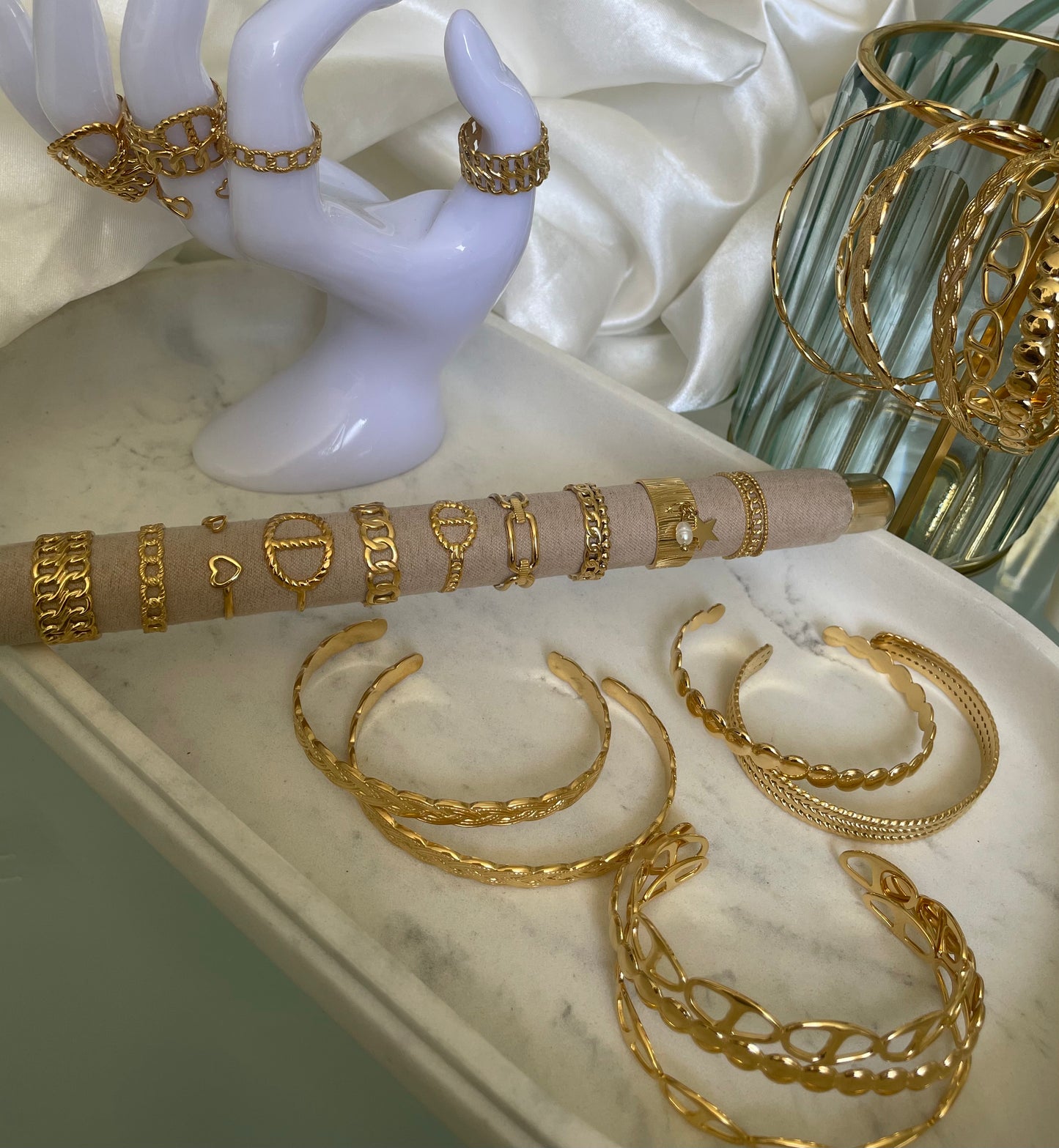 Beaded Bangle - Vanytel