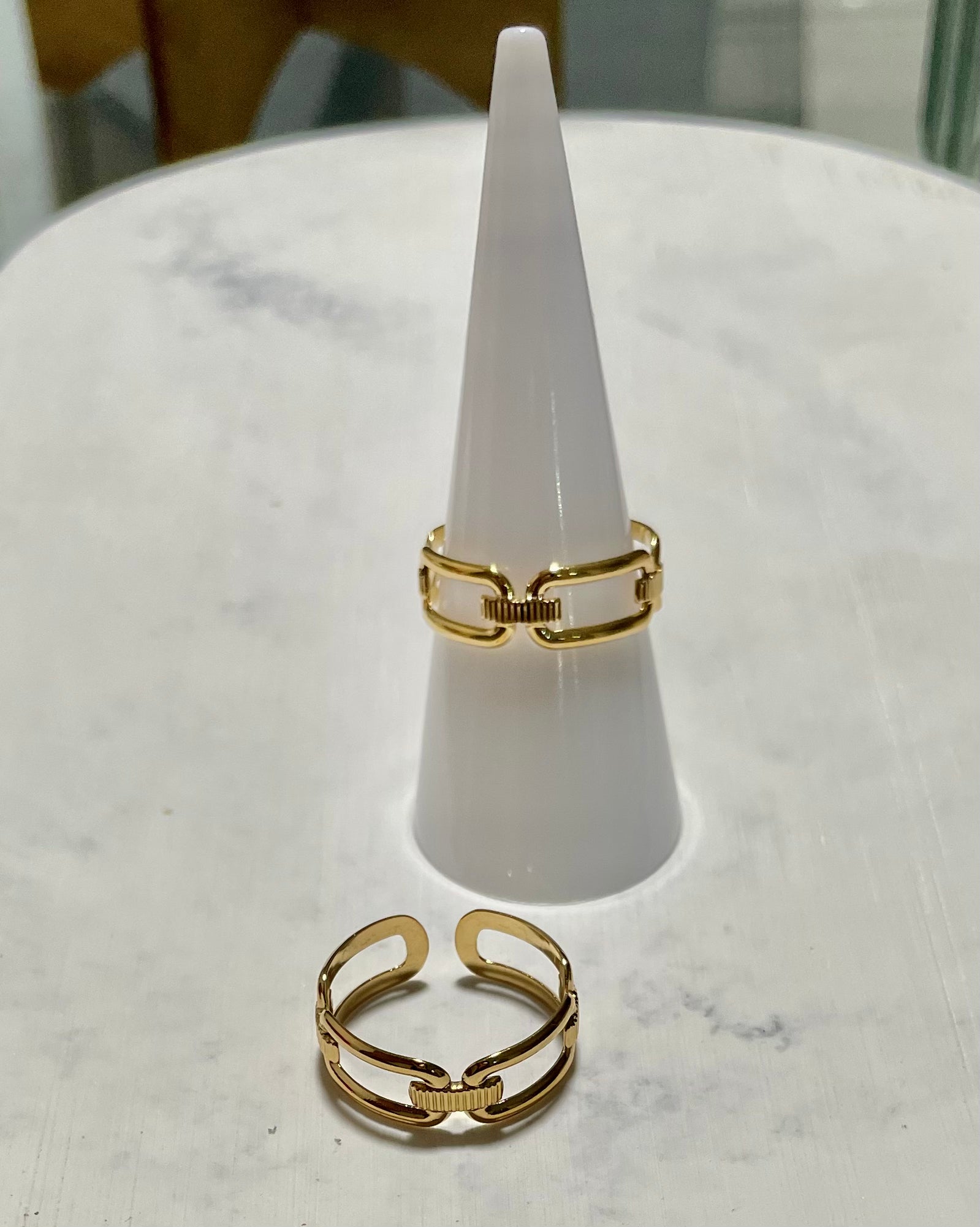 Sussie Ring - Vanytel