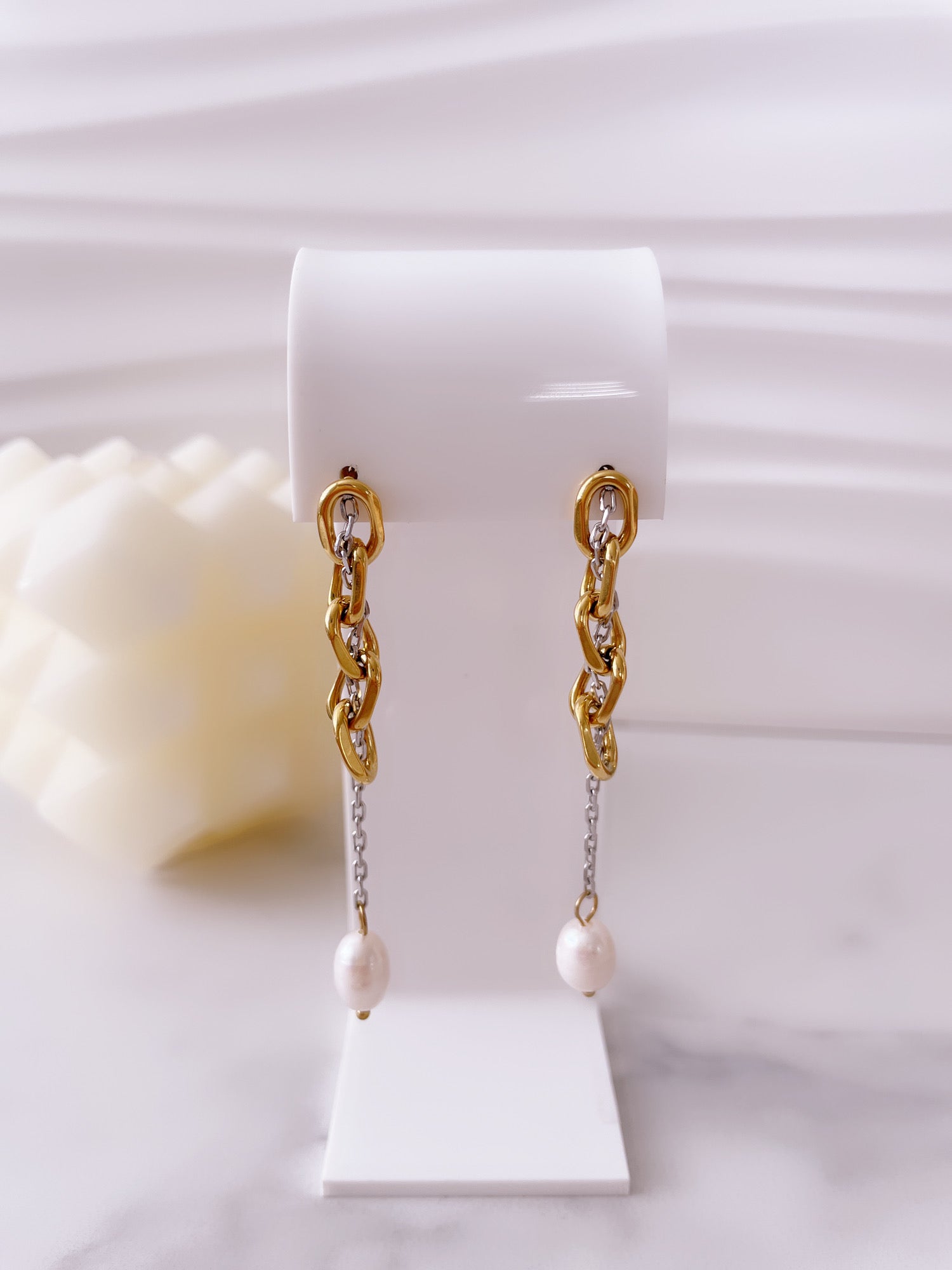 Paulina Earrings | Stainless Steel | Freshwater Pearls - Vanytel 