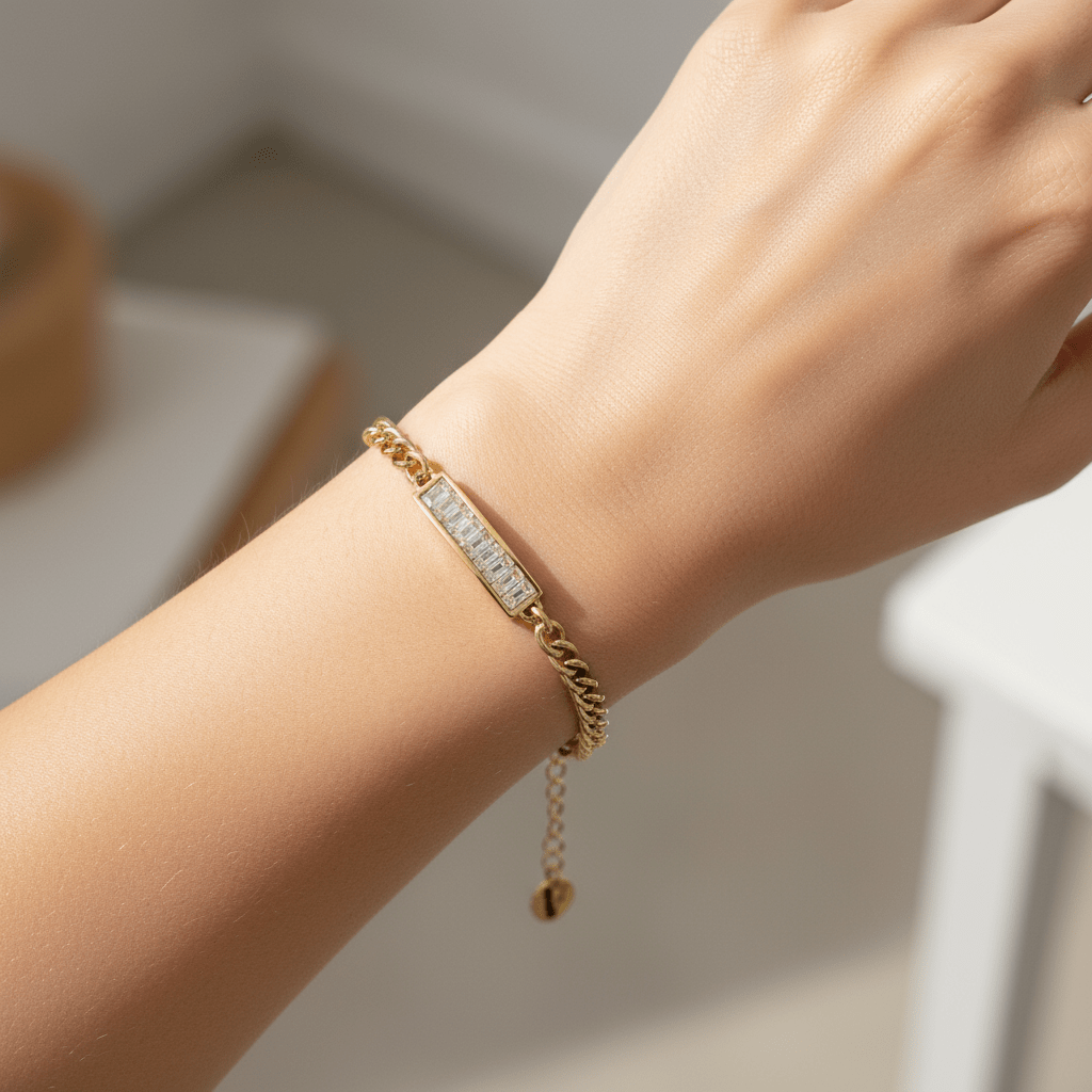 Pulsera Sasha Dorada con Zirconia para Mujer en Acero Inoxidable | Vanytel Jewelry - VANYTEL - Vanytel