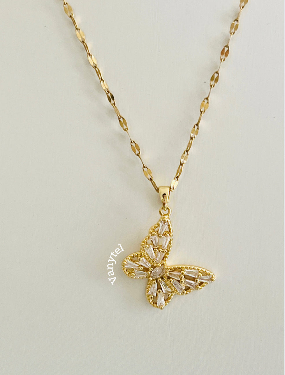 Butterfly chain necklace - Vanytel 